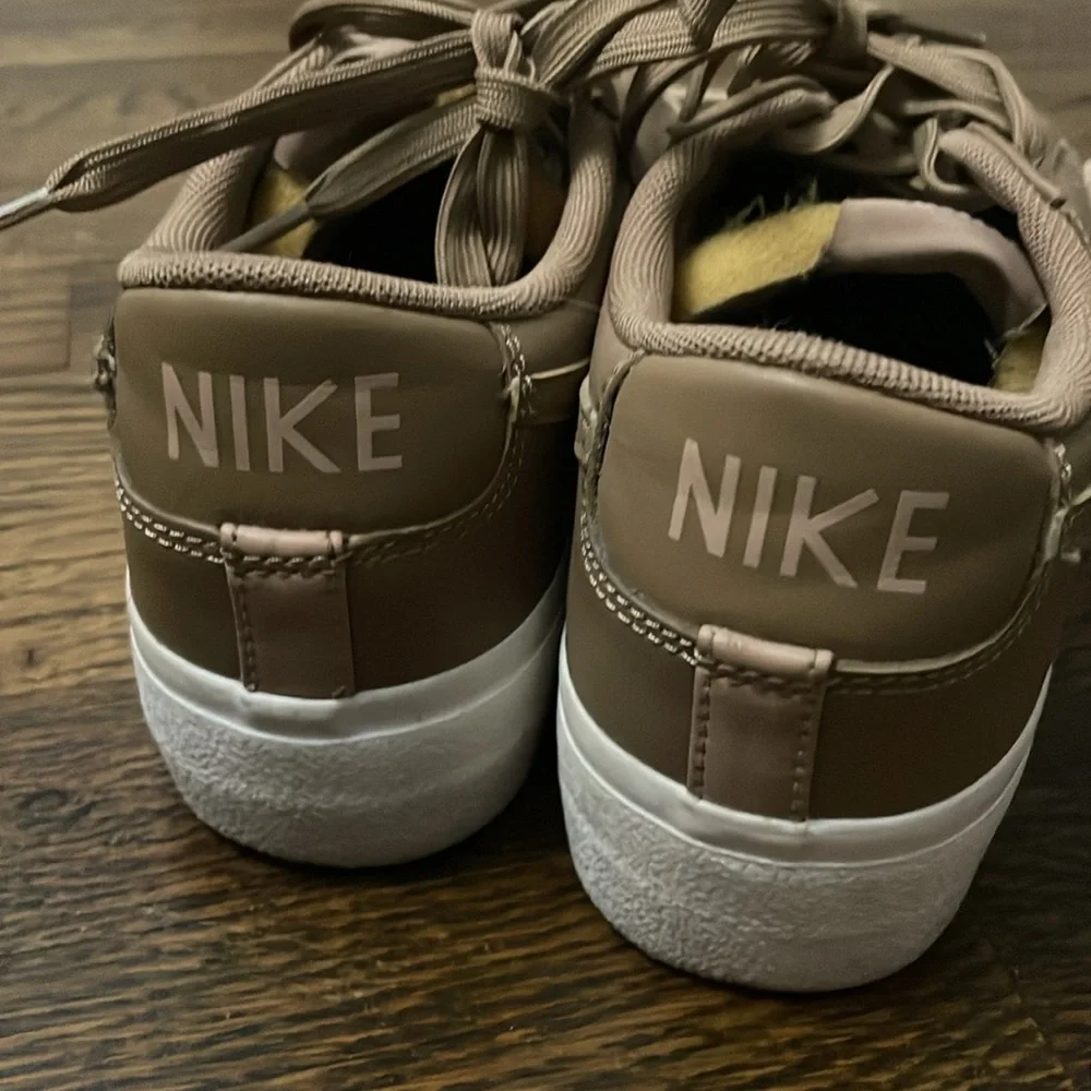 Nike Platform Blazers Women Size 7 - Picture 9 of 12